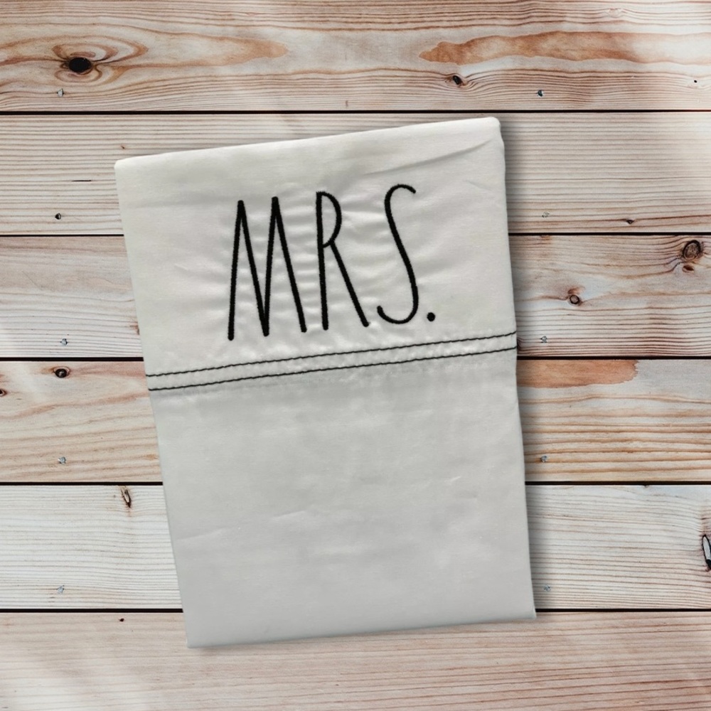 Rae Dunn “Mr. & Mrs “ pillowcases NWT!